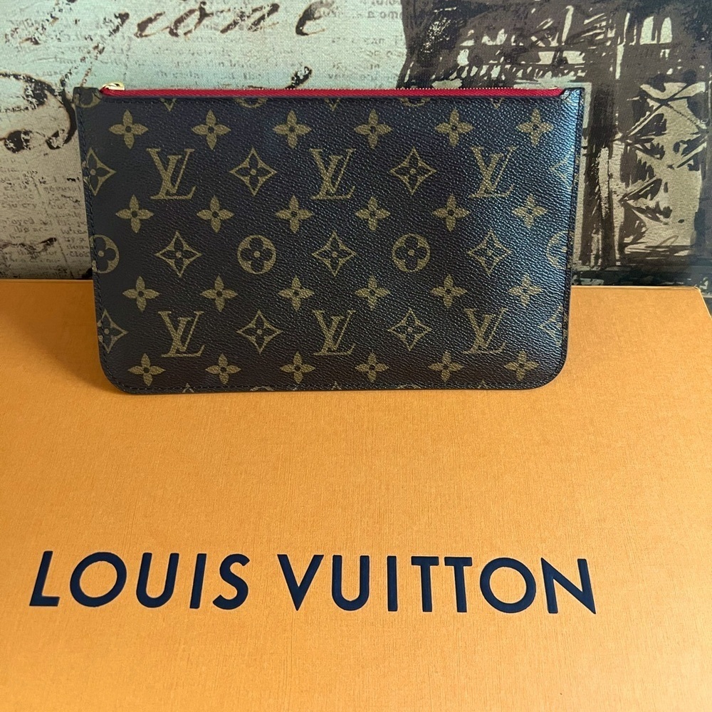 Authentic Louis Vuitton neverfull cloth clutch bag